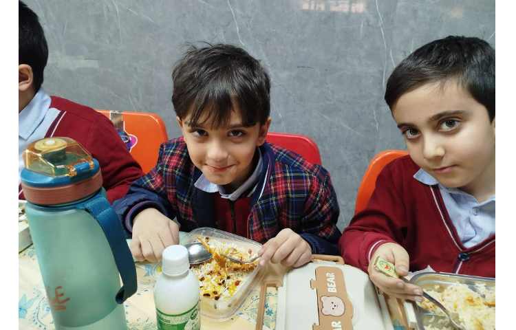 ناهار خوری 7