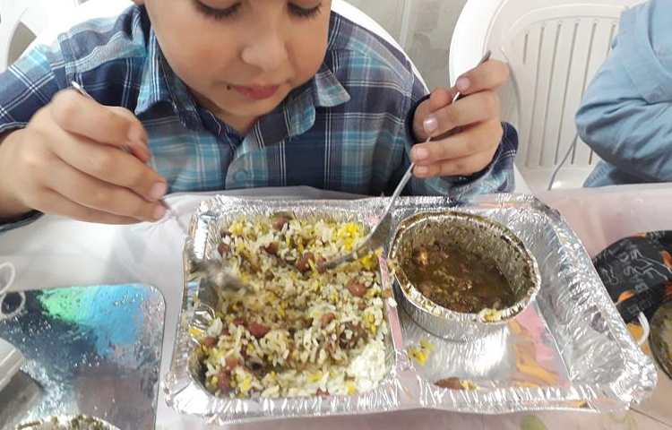 ناهار خوشمزه امروز دبستان علوی 6