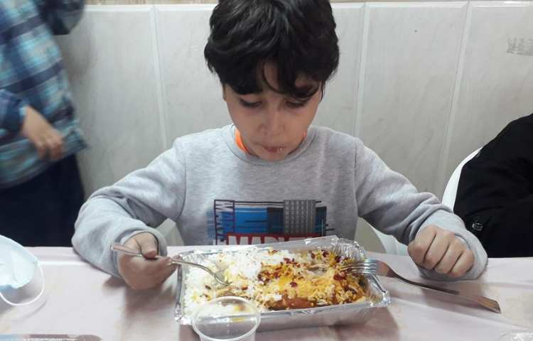 ناهار خوشمزه دبستان علوی 1