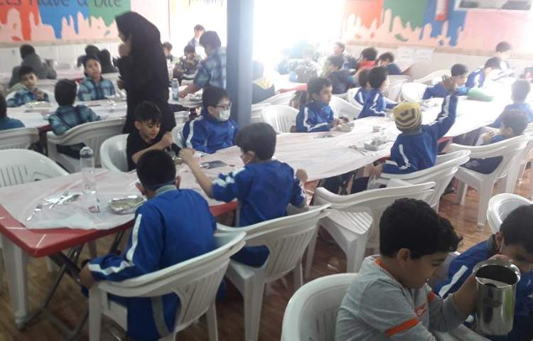 ناهار خوشمزه دبستان علوی 10