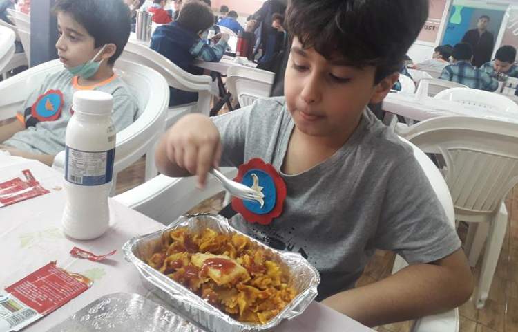 ناهار خوشمزه دبستان علوی 1401 6