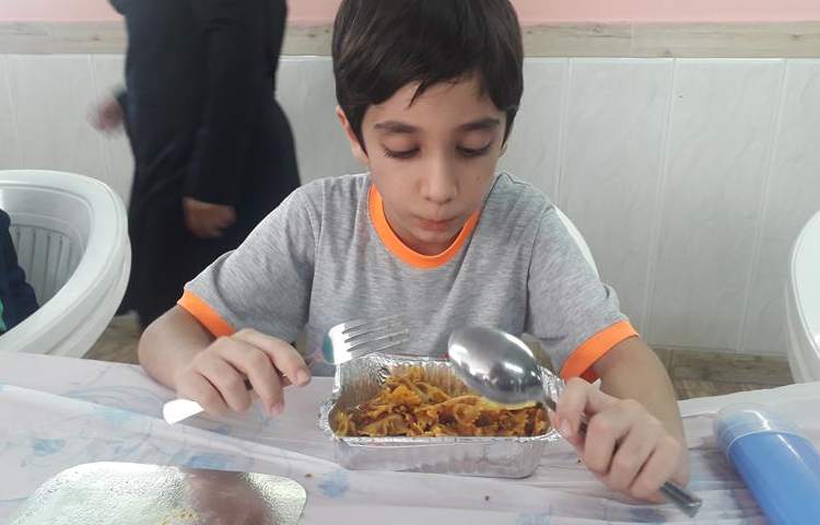 ناهار خوشمزه دبستان علوی 1401 9