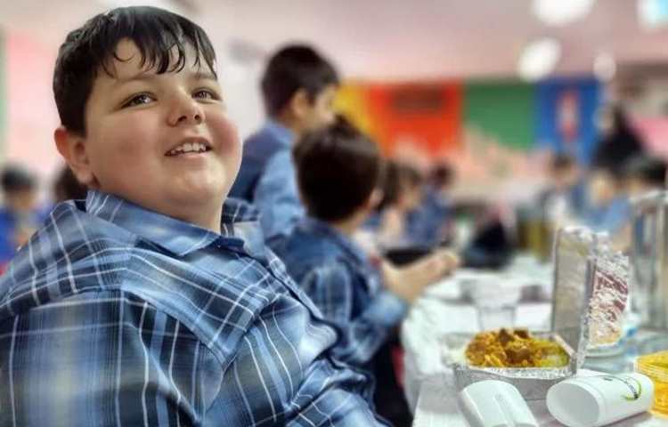 ناهار خوشمزه دبستان علوی 2