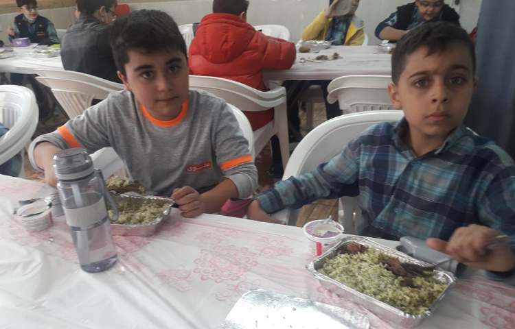 ناهار خوشمزه دبستان علوی 3