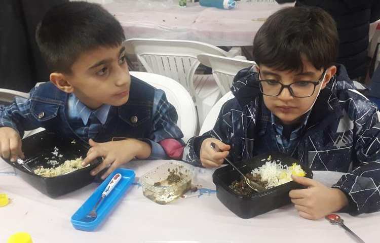 ناهار خوشمزه دبستان علوی 3