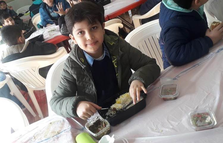 ناهار خوشمزه دبستان علوی 3