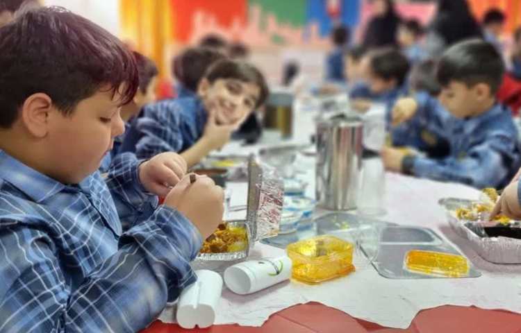 ناهار خوشمزه دبستان علوی 3