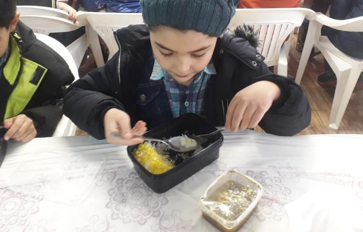 ناهار خوشمزه دبستان علوی 4