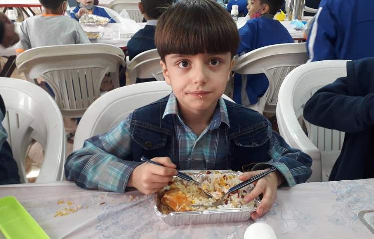 ناهار خوشمزه دبستان علوی 5