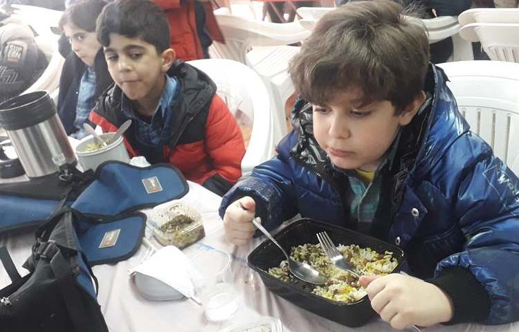 ناهار خوشمزه دبستان علوی 6
