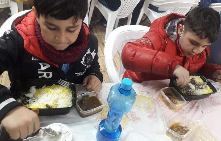 ناهار خوشمزه دبستان علوی 7