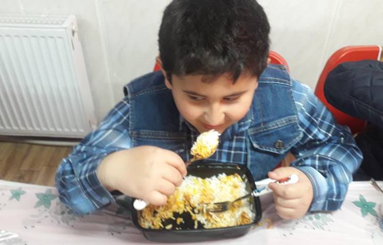 ناهار خوشمزه دبستان علوی 7