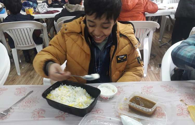 ناهار خوشمزه دبستان علوی 8