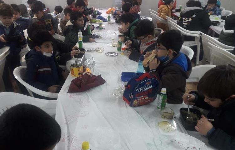 ناهار خوشمزه دبستان علوی 8