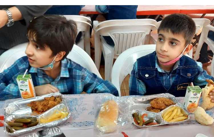 ناهار خوشمزه دبستان علوی 9