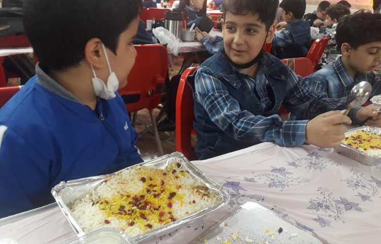 ناهار خوشمزه دبستان علوی 9