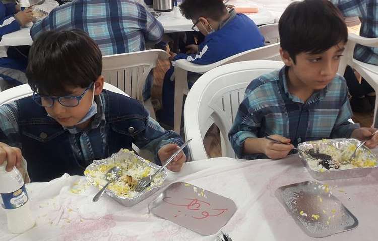 ناهار خوشمزه دبستان علوی