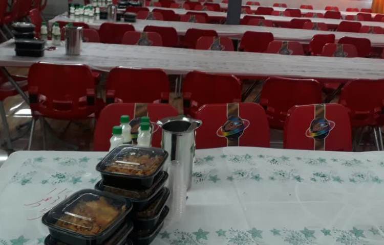 ناهار دانش اموزان 1