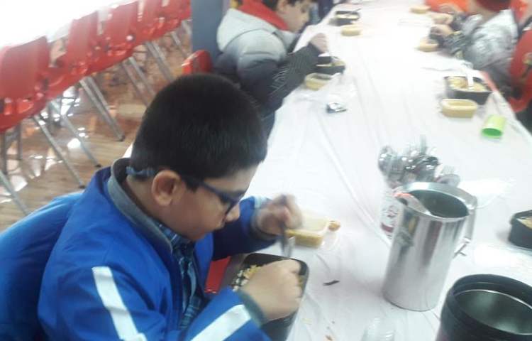 ناهار روز سه شنبه خوشمزه دبستان علوی 1