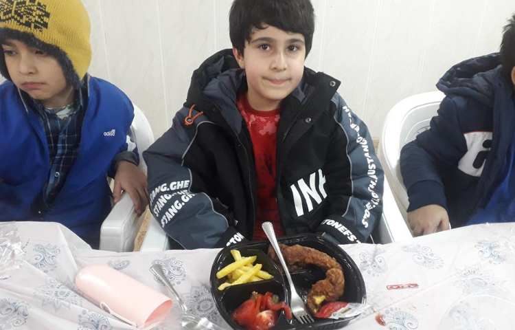 ناهار روز سه شنبه دبستان علوی 23