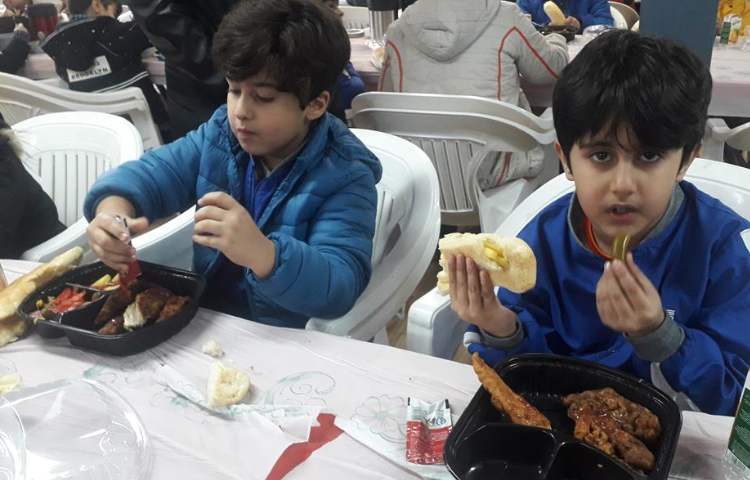 ناهار روز سه شنبه دبستان علوی 5