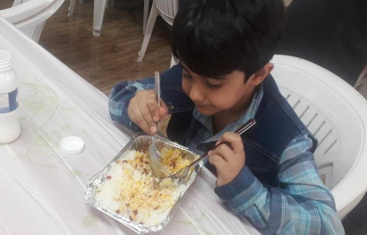 ناهار روز سه شنبه دبستان علوی 8