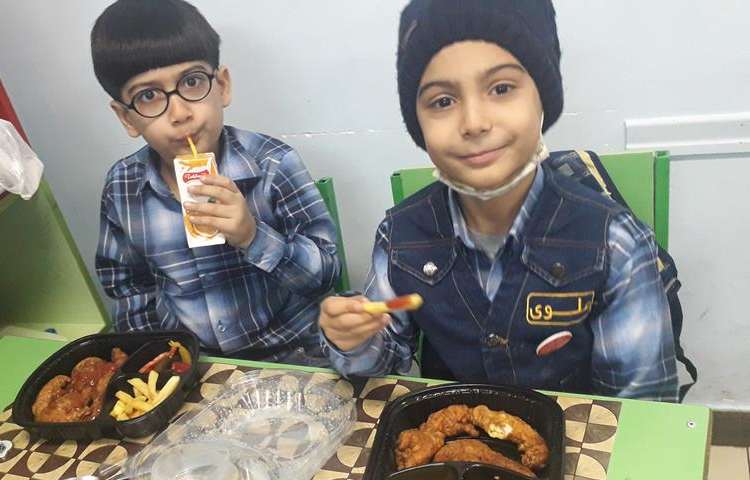 ناهار روز سه شنبه دبستان علوی