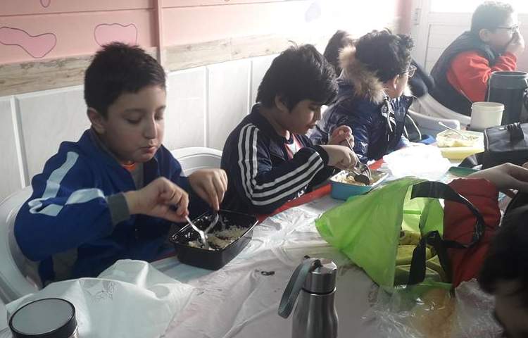 ناهار روز چهارشنبه دبستان علوی