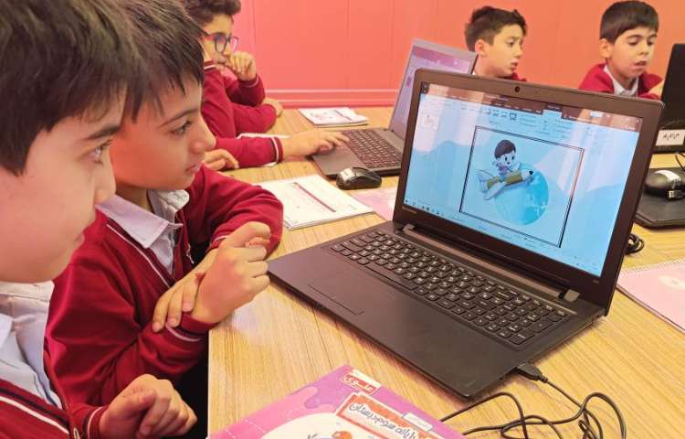 نحوه افزودن تصویر در اسلاید به همراه تنظیمات مربوط به تصویر 2