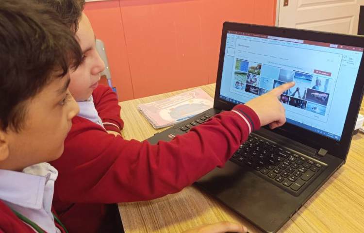 نحوه افزودن تصویر در اسلاید به همراه تنظیمات مربوط به تصویر 2