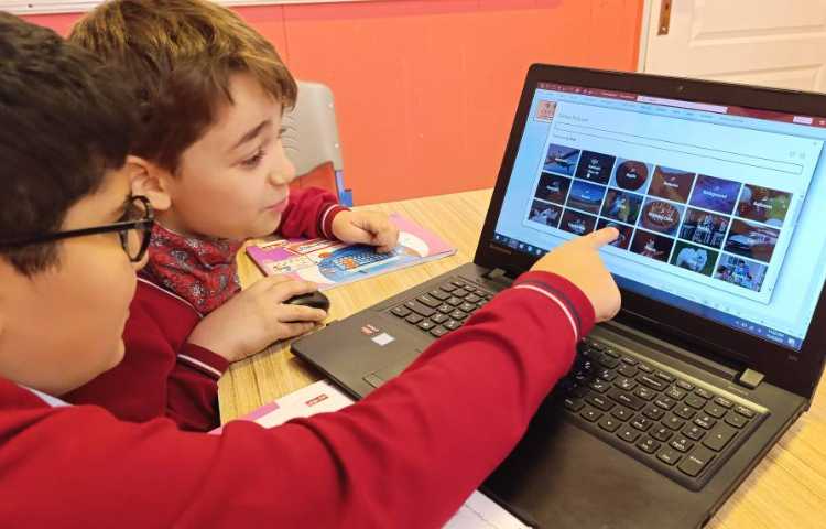 نحوه افزودن تصویر در اسلاید به همراه تنظیمات مربوط به تصویر