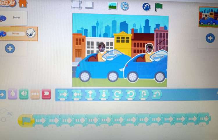 نحوه افزودن و تغییر کاراکتر یا شخصیت در نرم افزار اسکرچ جونیور 1
