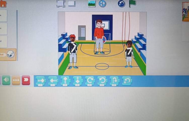 نحوه افزودن و تغییر کاراکتر یا شخصیت در نرم افزار اسکرچ جونیور 1