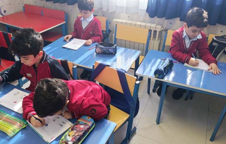 نحوه در دست گرفتن موس با دست راست و دست چپ، انجام تمرین صفحه 37 کتاب رایانه 2