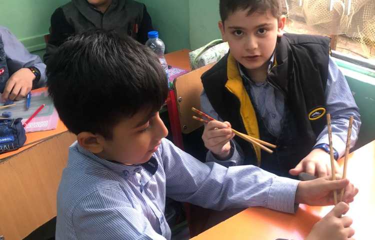 نحوه کار با چاپستیک(کلاس اتیکت) 1