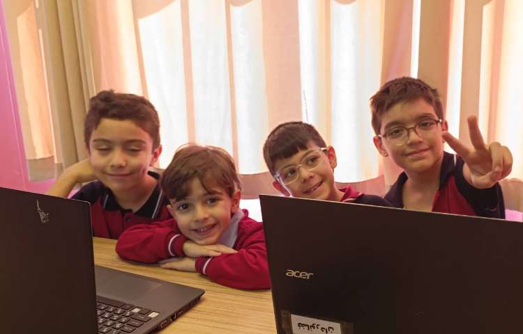 نحوه کشیدن خط راست و خط خمیده در نرم افزار نقاشی 11