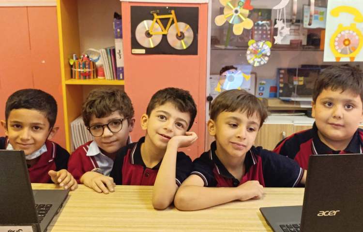 نحوه کشیدن خط راست و خط خمیده در نرم افزار نقاشی 13