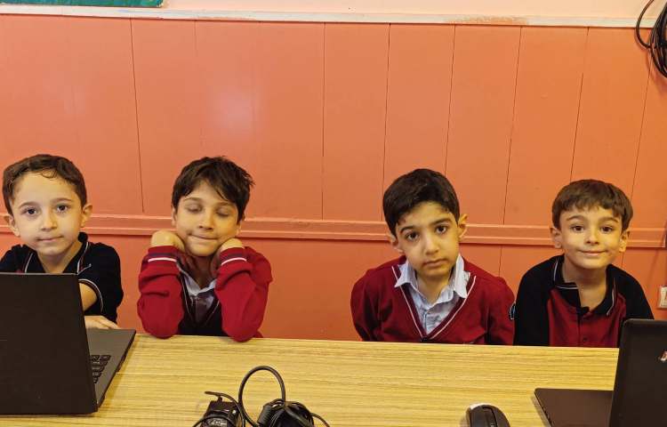 نحوه کشیدن خط راست و خط خمیده در نرم افزار نقاشی 3