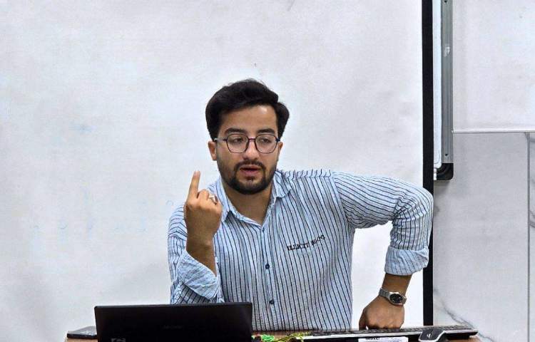 نخستین نشست مشاوره گروهی 2