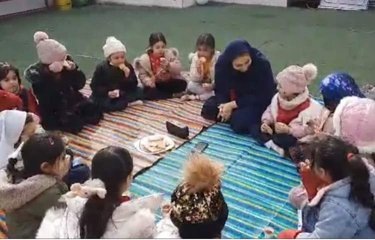 نشست و بحث گروهی خارج از کلاس