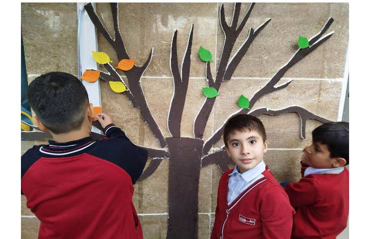 نصب درخت دانایی به مناسبت هفته ی کتاب. 9