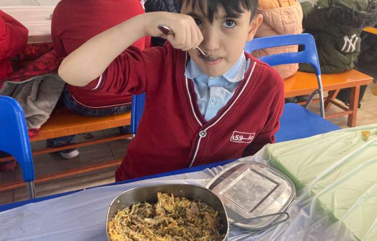 نظارت بر آداب غذاخوردن 2