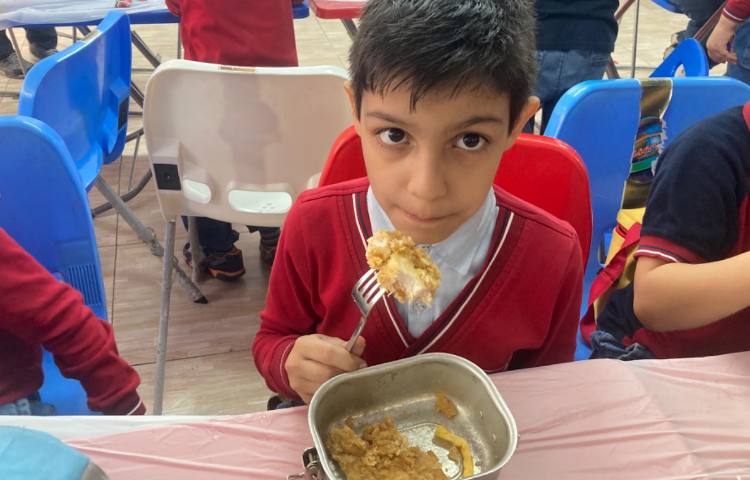 نظارت بر آداب غذاخوردن 2