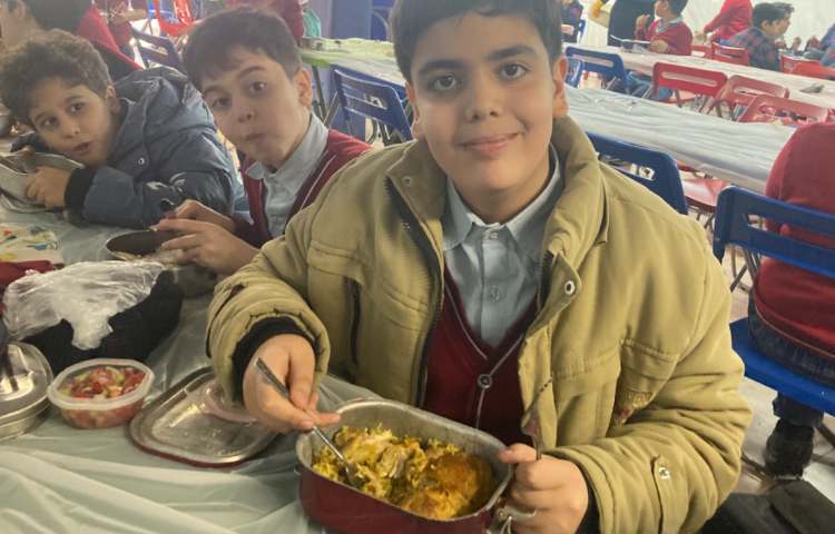 نظارت بر آداب غذاخوردن 3