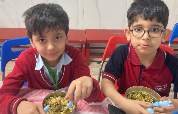 نظارت بر آداب غذاخوردن 3