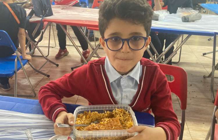 نظارت بر آداب غذاخوردن 3