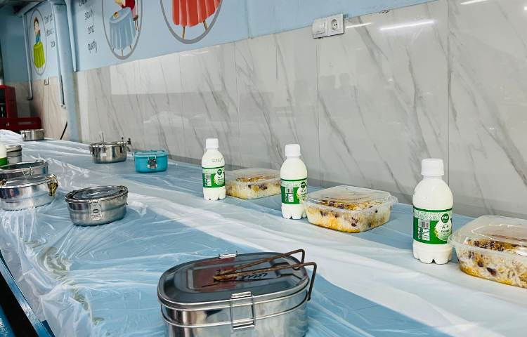 نظارت بر آداب غذاخوردن 3