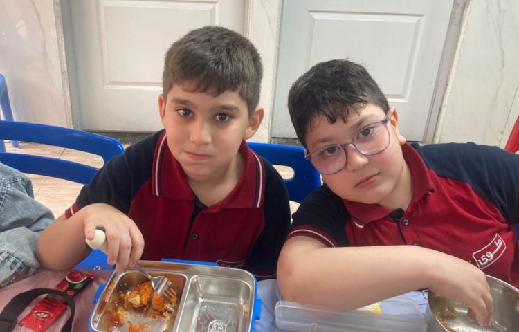 نظارت بر آداب غذاخوردن 4