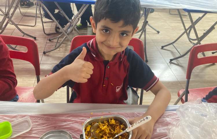 نظارت بر آداب غذاخوردن 4