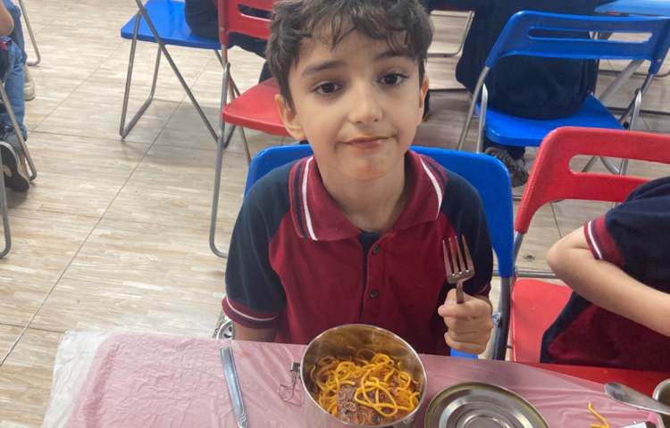 نظارت بر آداب غذاخوردن 4